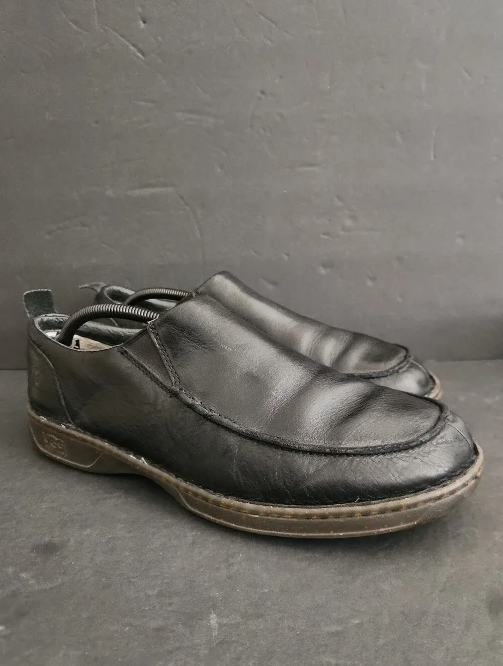 UGG Australia Brown Leather Slip On Loafers Mens Size 11.5